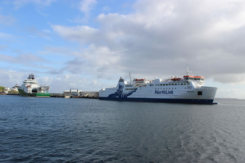 Havila Subsea with the Orkney Ferry coming into harbour